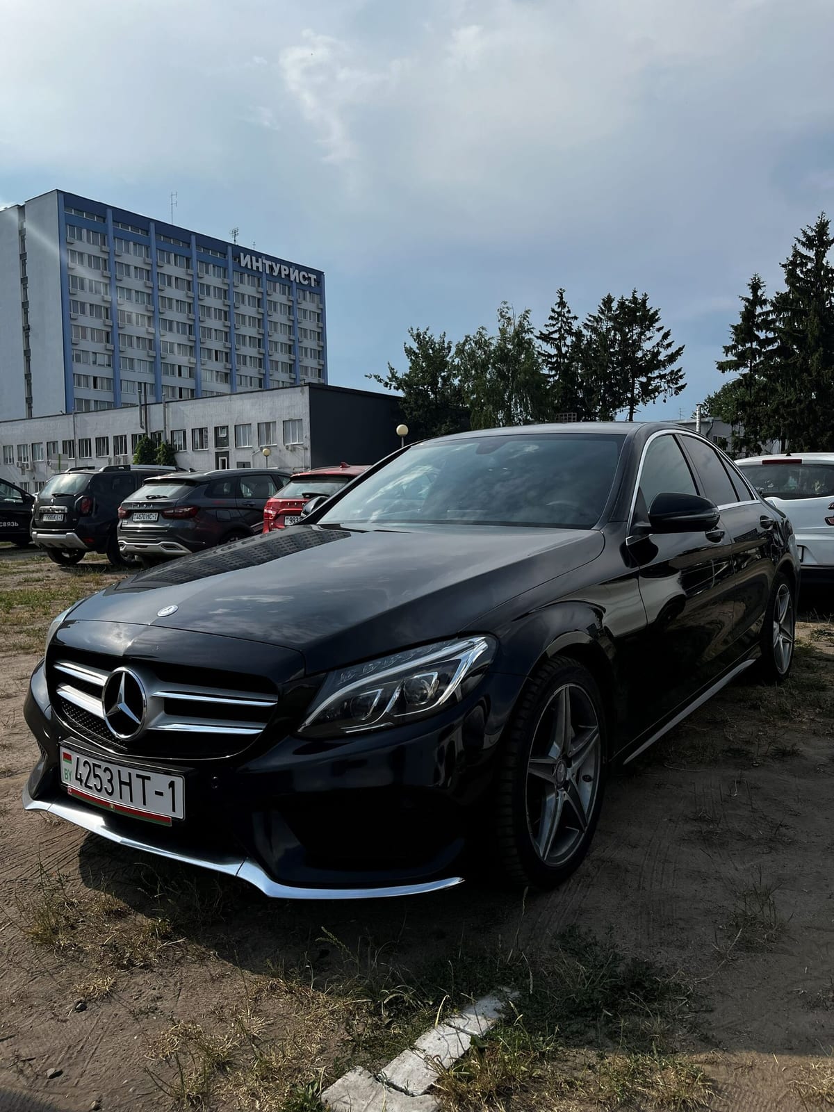Mercedes-Benz C 200 2016 — аренда от 220 Br/сутки