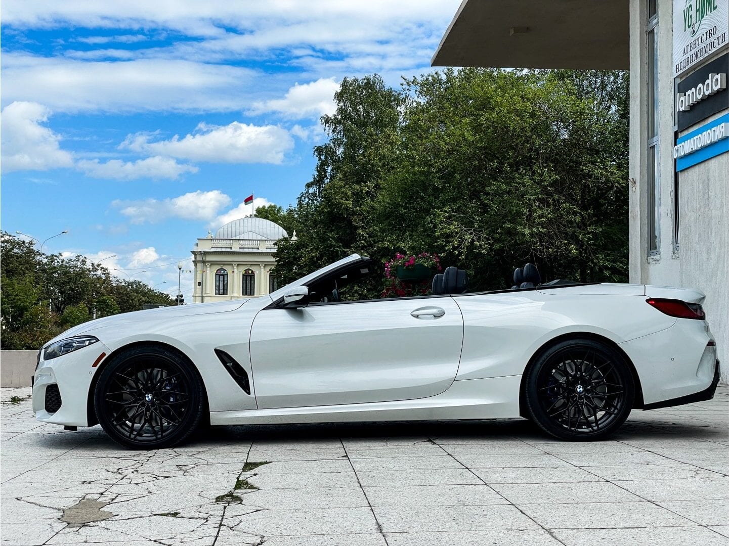 BMW 840i Cabrio 2021 года в аренду в Минске