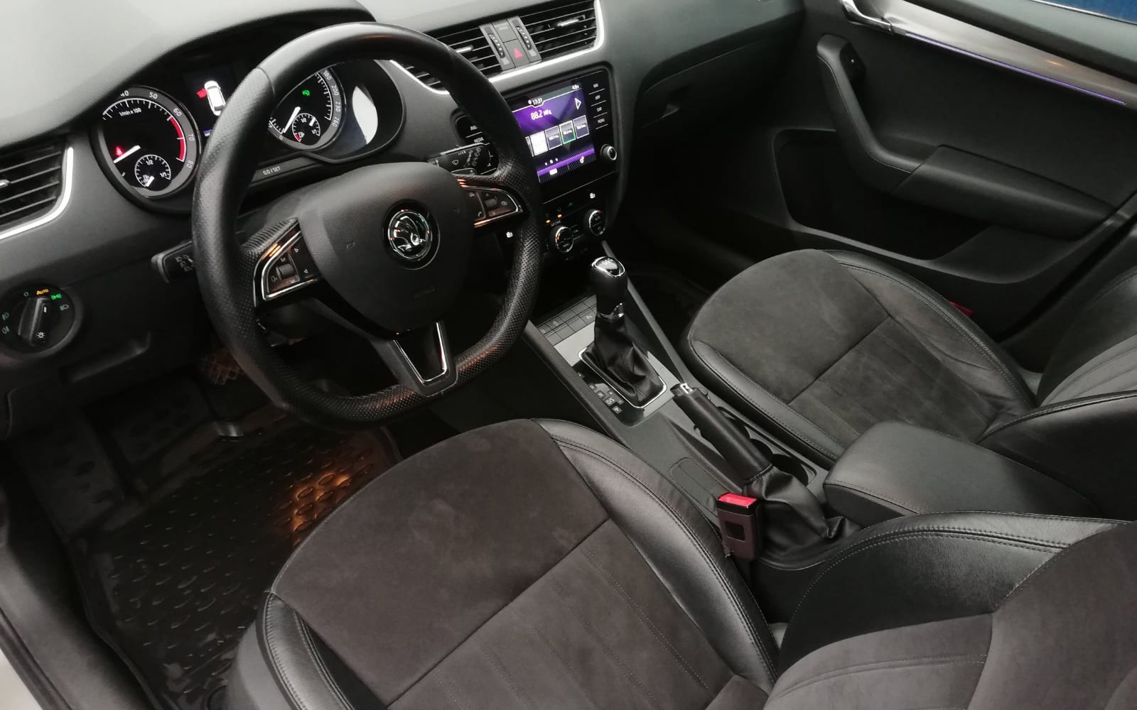 Skoda Octavia Combi 2017 — фото 3