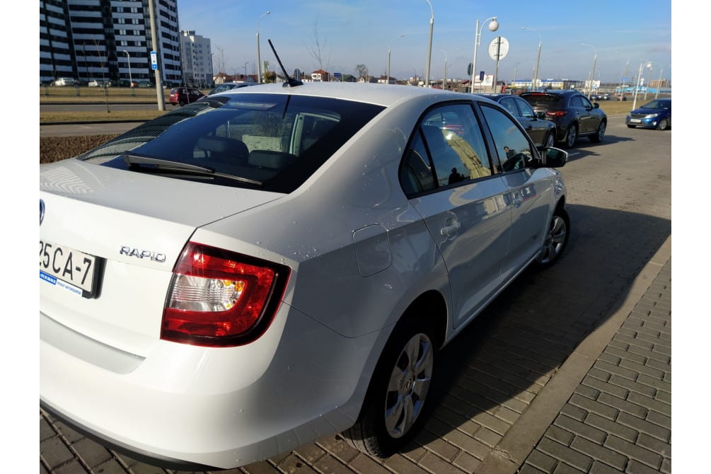 Skoda Rapid 1.6 в аренду в Минске