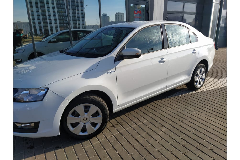 Skoda Rapid 1.6 в аренду в Минске