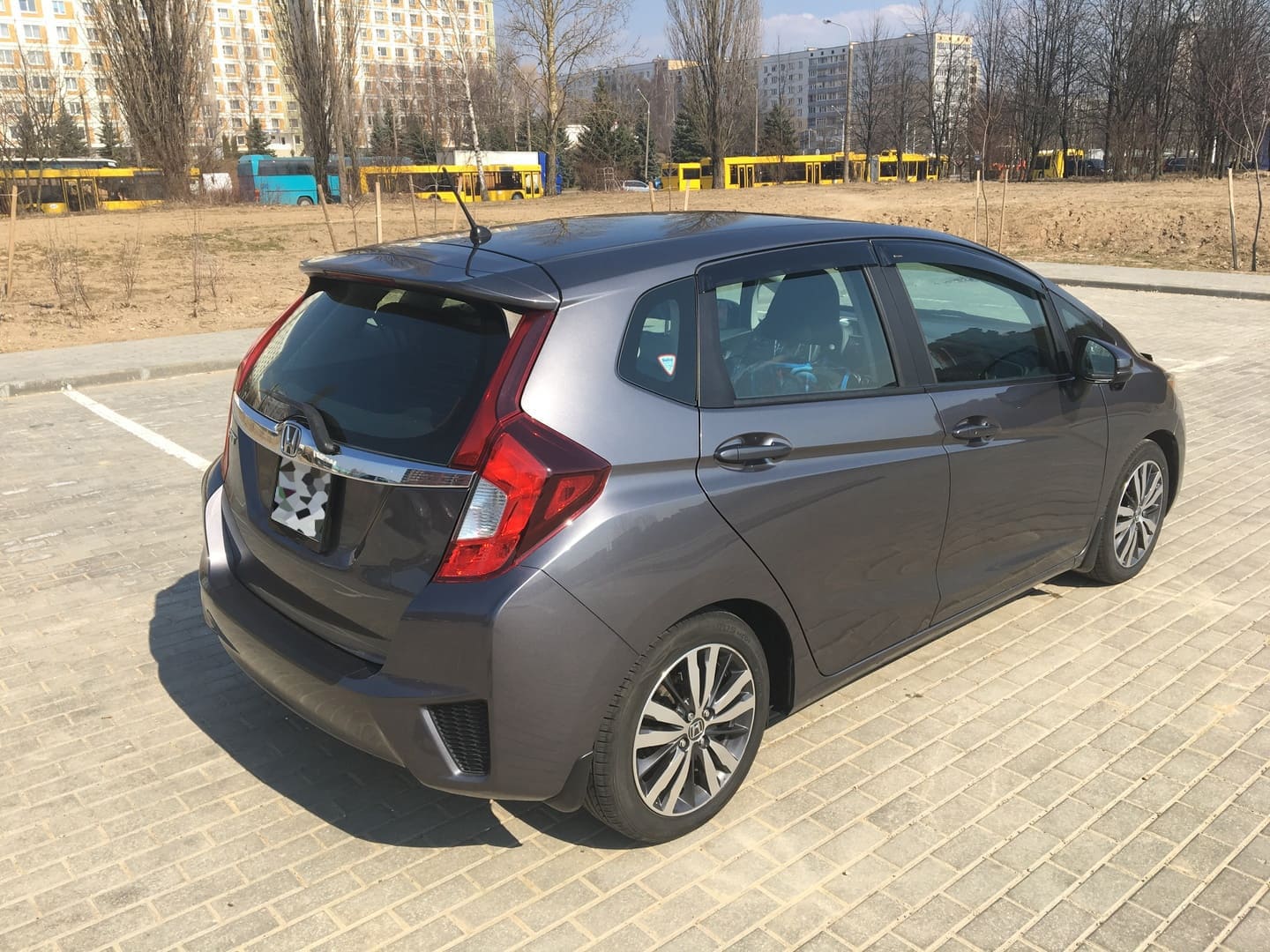 Honda Fit (серый) в аренду в Минске