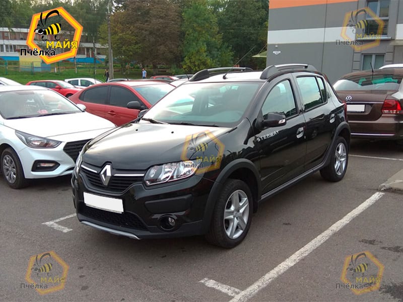 Renault Sandero Stepway 2017 — аренда от 105 Br/сутки