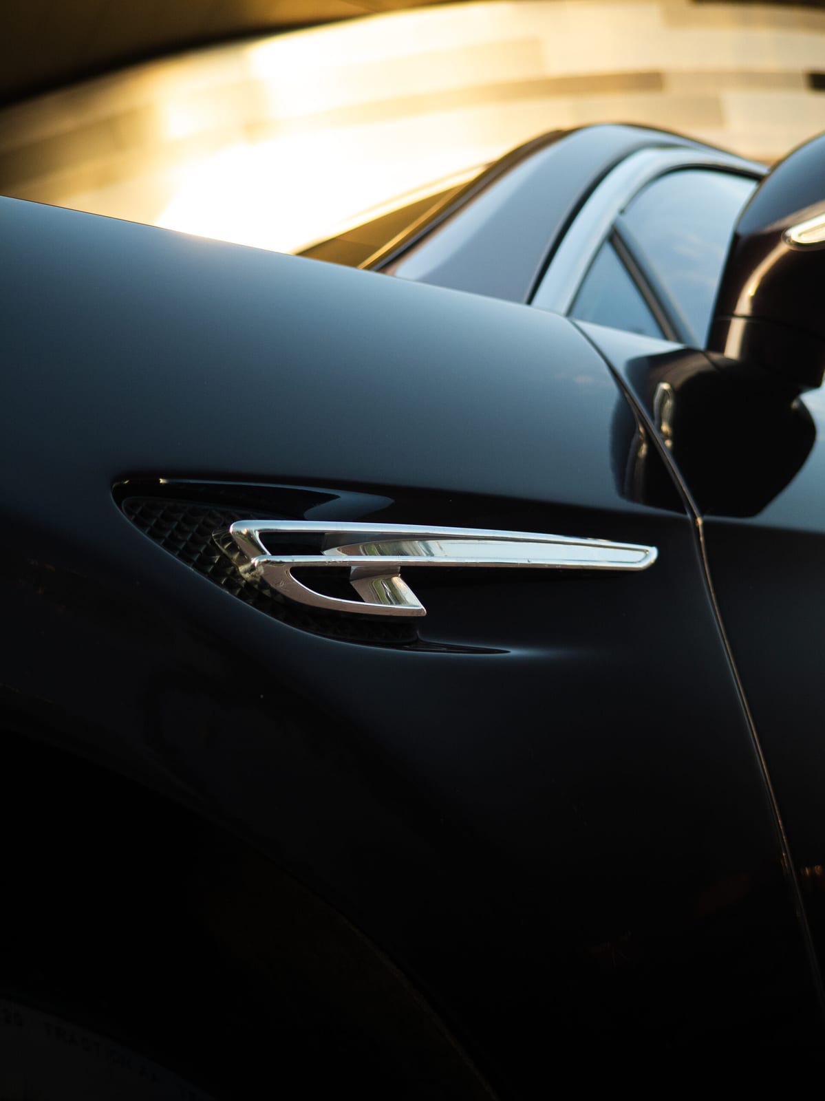 Bentley Flying Spur — фото 3