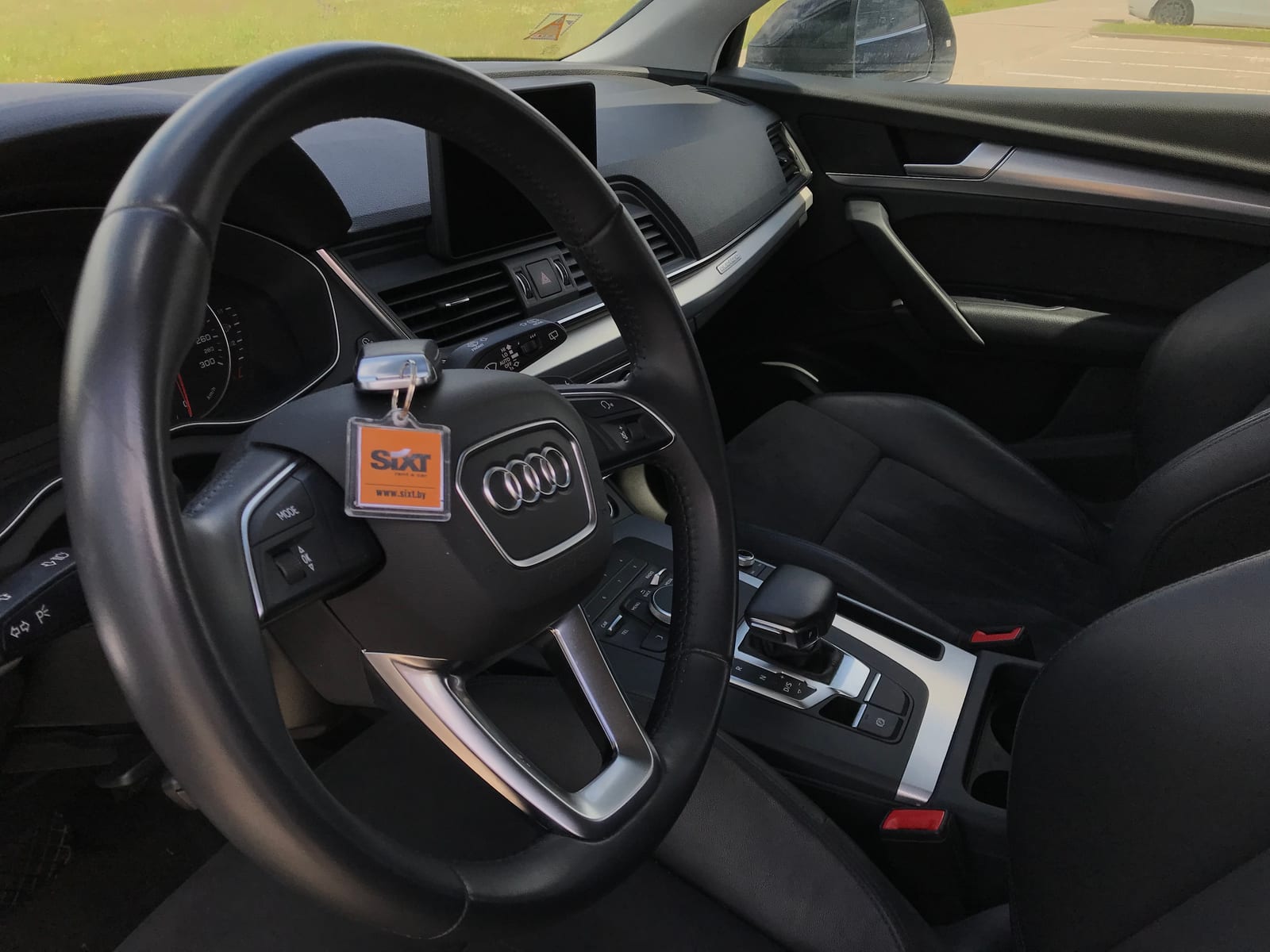 Audi Q5 Sport 2.0 TSI 4x4 — фото 2