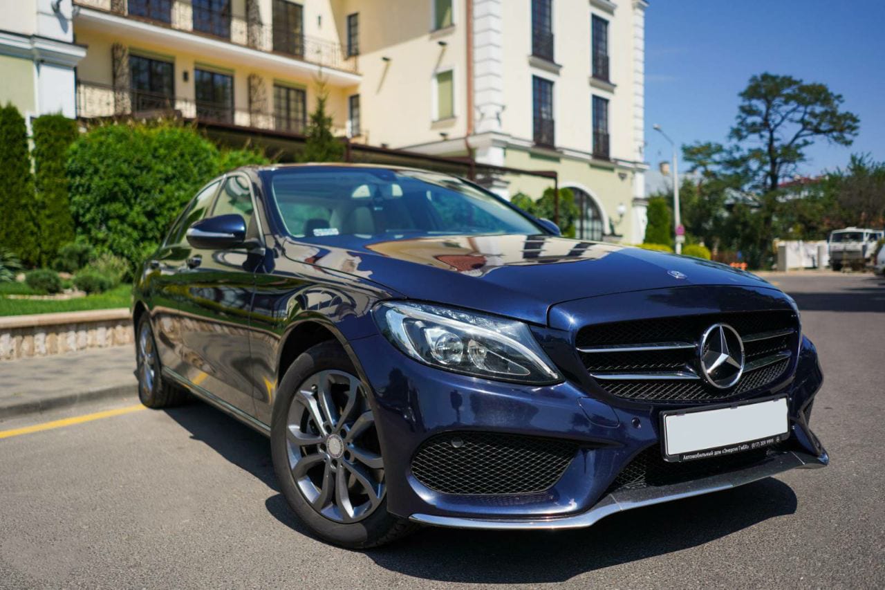 Mercedes-Benz C300