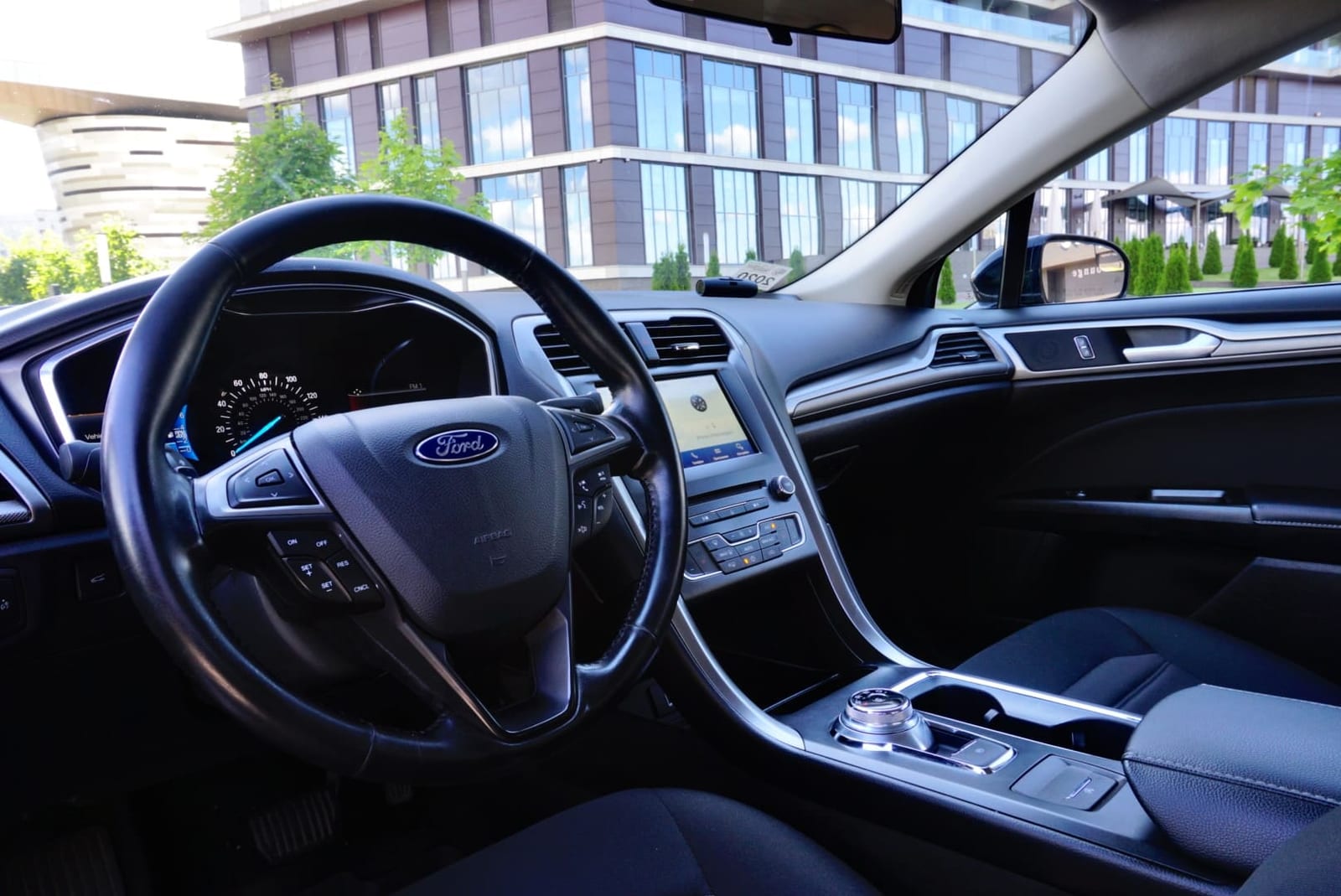 Ford Fusion — фото 2