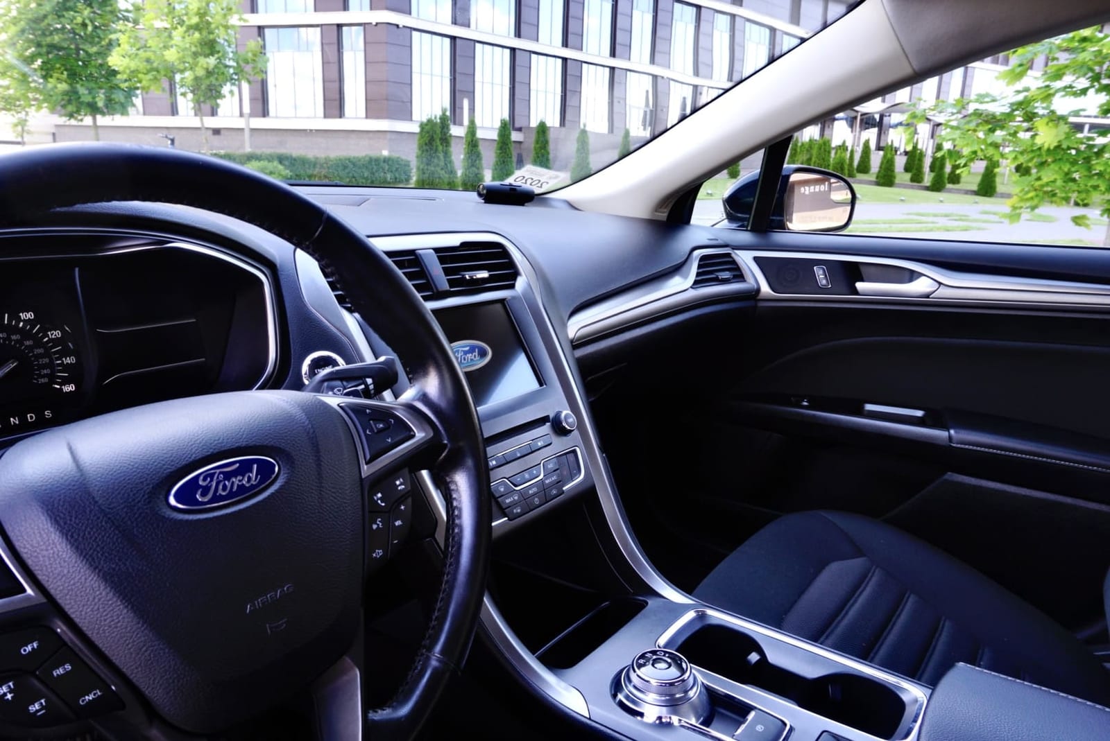 Ford Fusion — фото 3