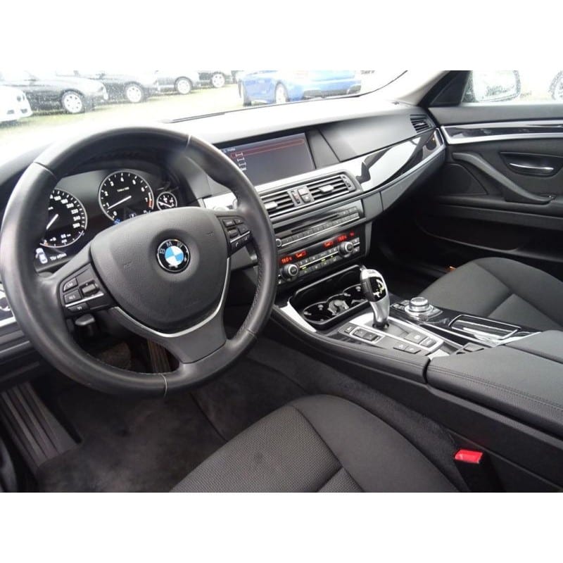 BMW 525i (F10) 2012 года в аренду в Минске