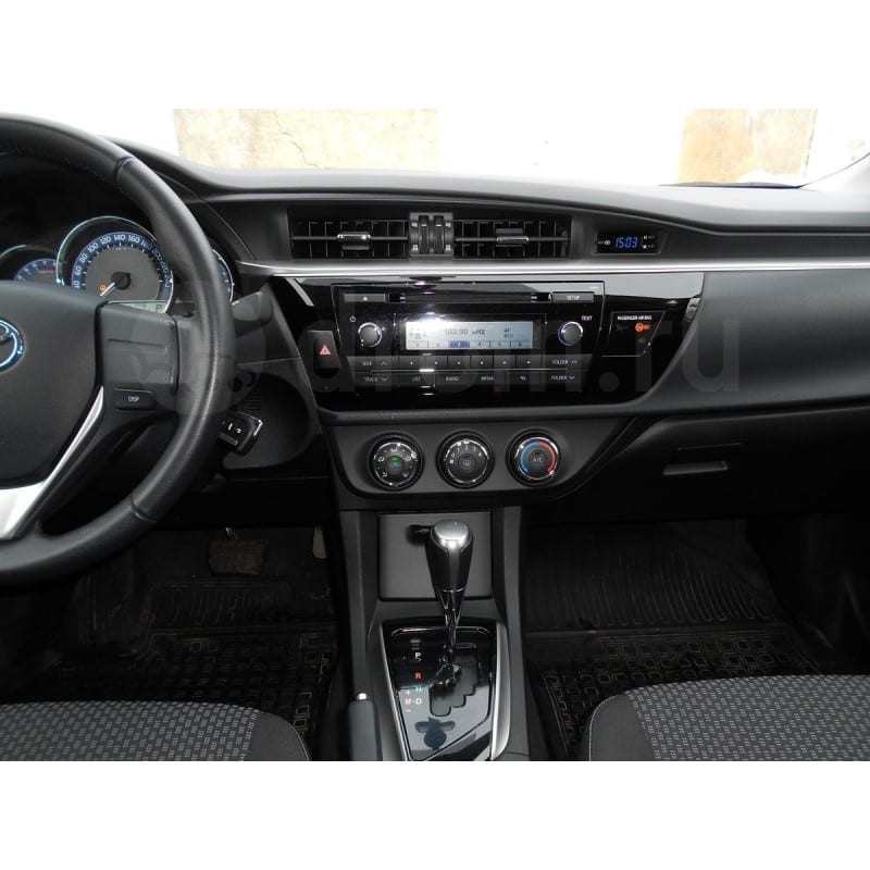Toyota Corolla E180 2015 года в аренду в Минске