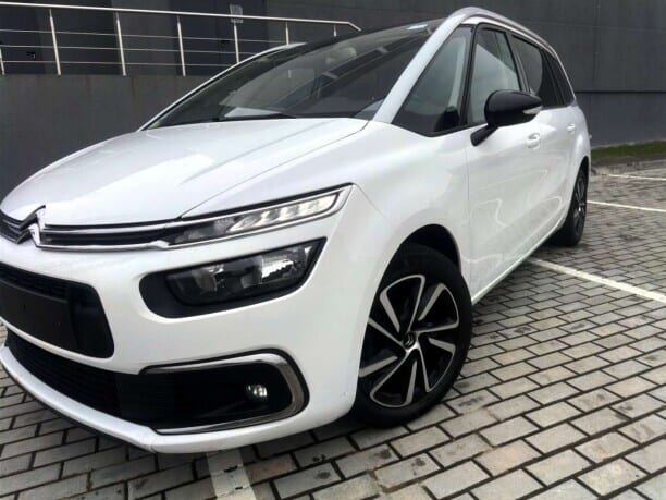 Citroen C4 Grand Spacetourer 7 мест 2021 — аренда от 200 Br/сутки