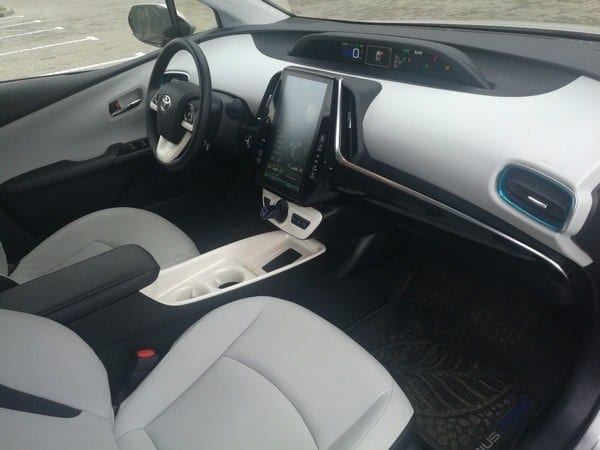 Toyota Prius Prime в аренду в Минске