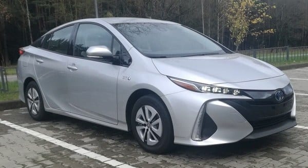 Toyota Prius Prime в аренду в Минске