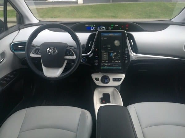 Toyota Prius Prime в аренду в Минске