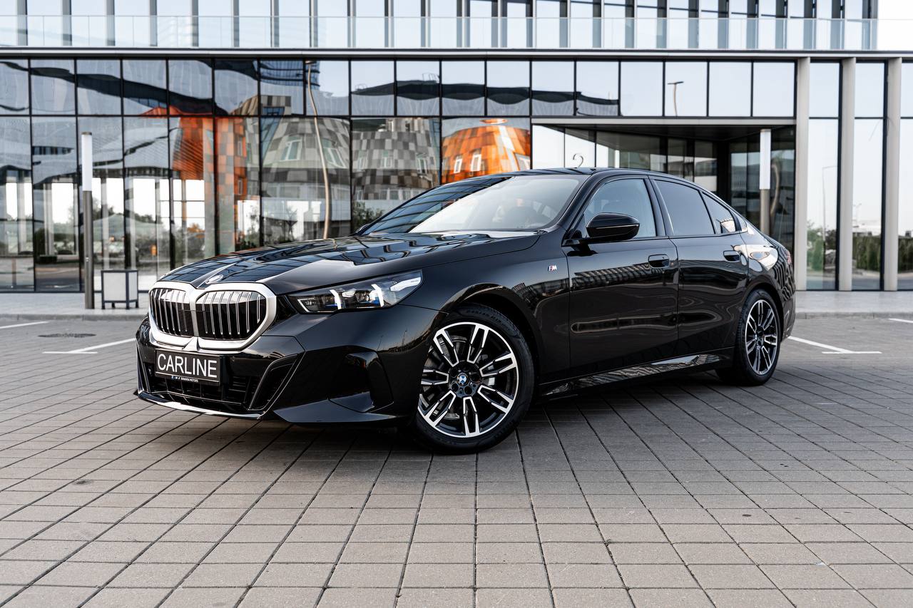 BMW 5-Series G60 xDrive 2025 года в аренду в Минске