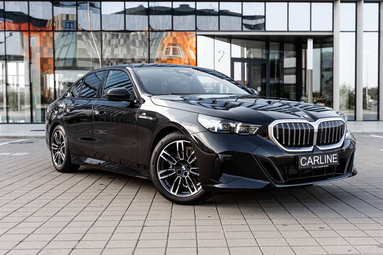BMW 5-Series G60 xDrive 2025 — фото 3