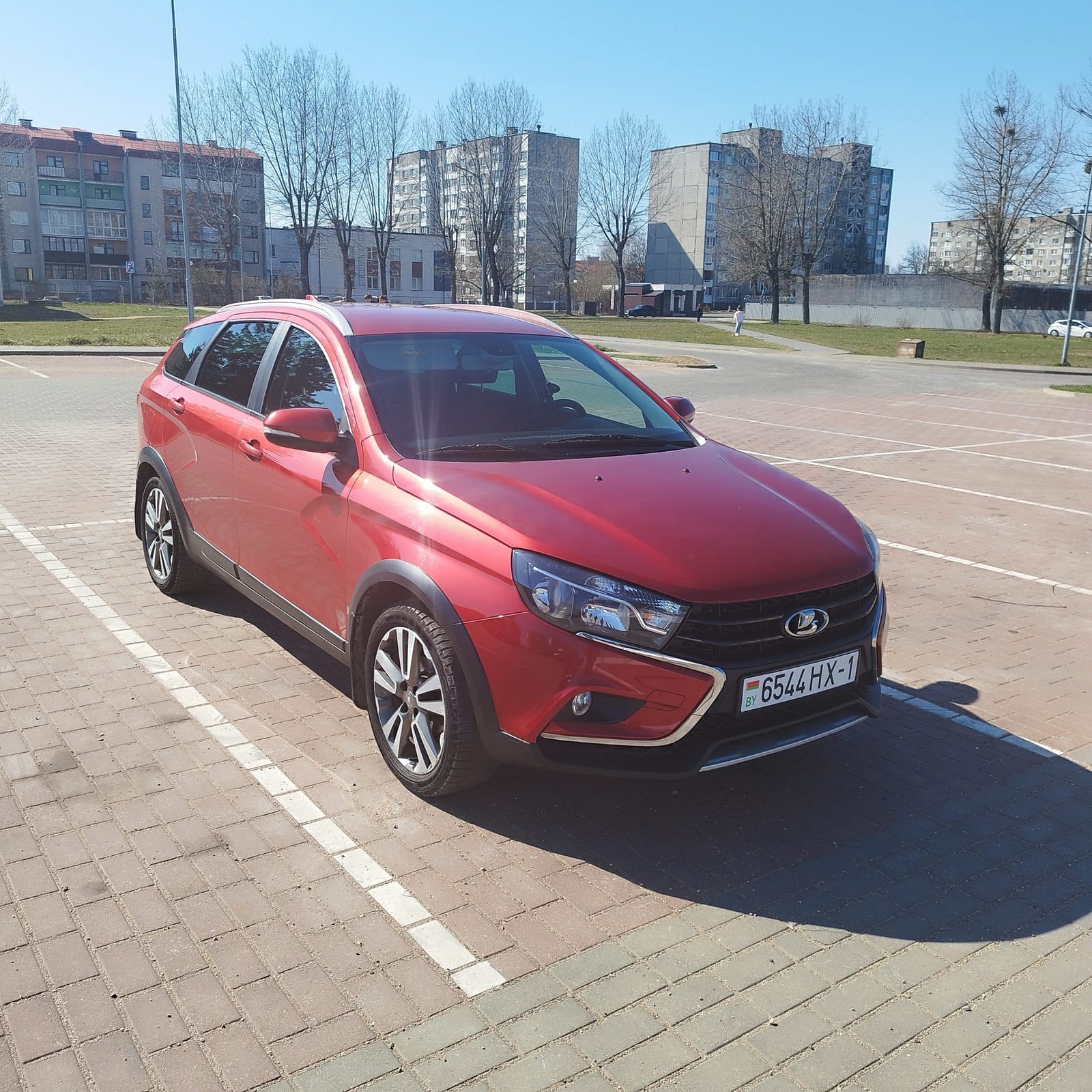 Lada Vesta SW Cross — аренда от 90 Br/сутки