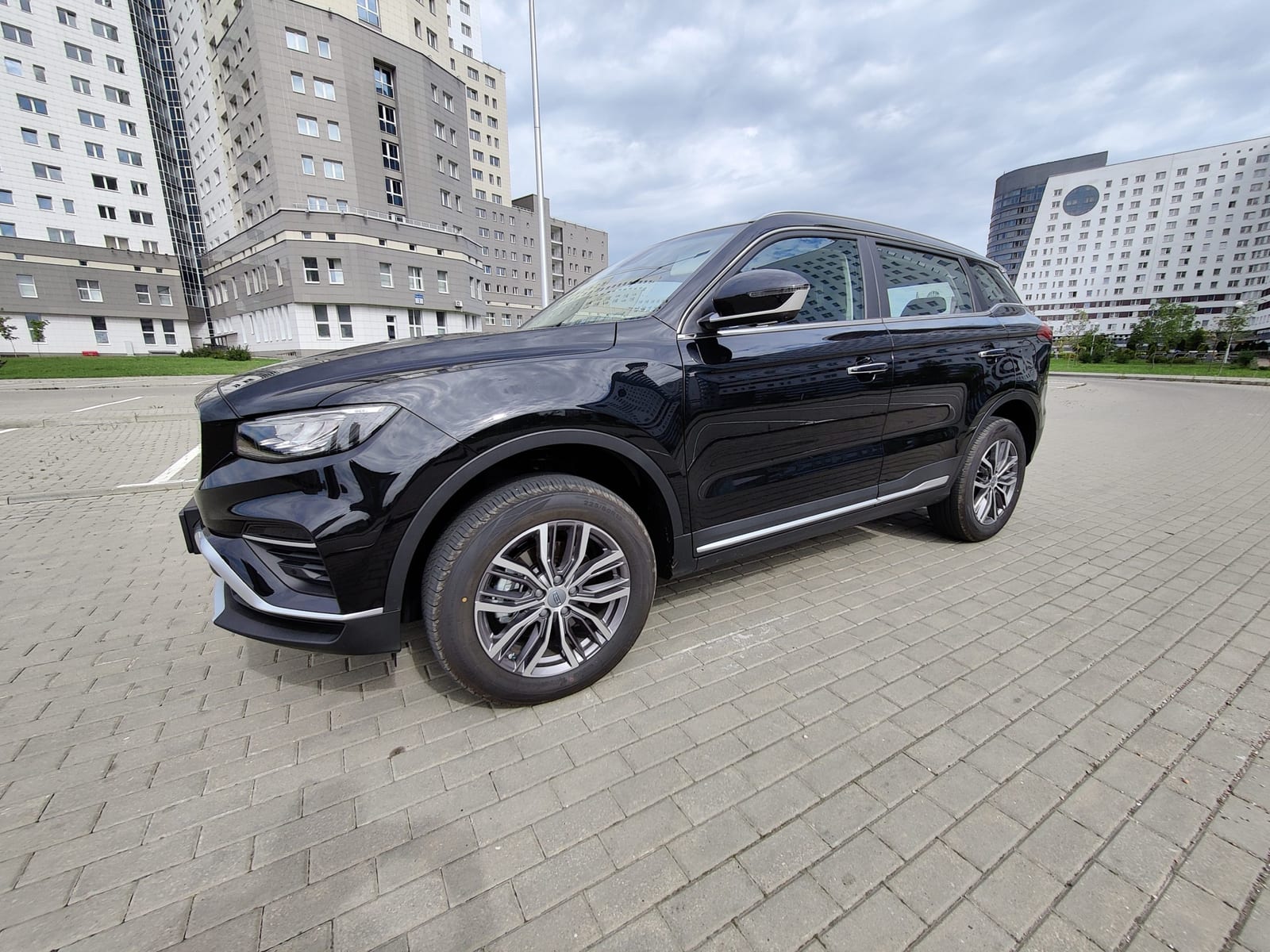 Geely Atlas Pro 2024 года в аренду в Гомеле
