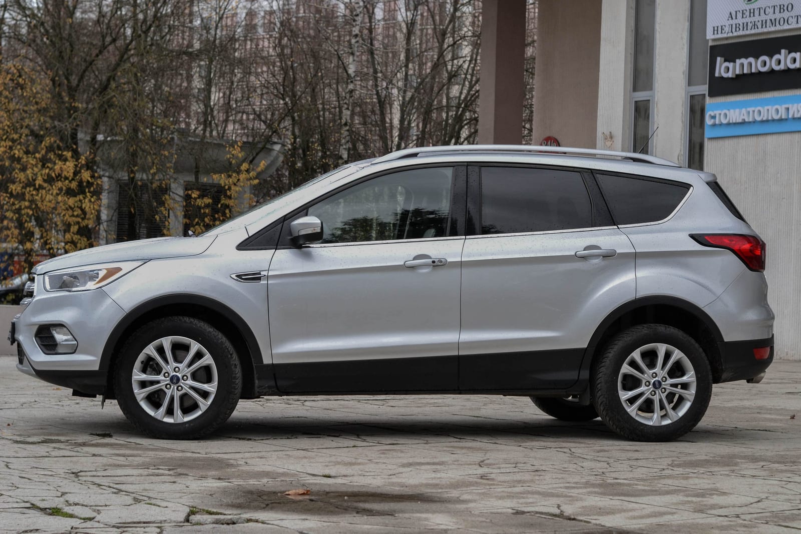 Ford Escape 4WD 2019 года в аренду в Минске
