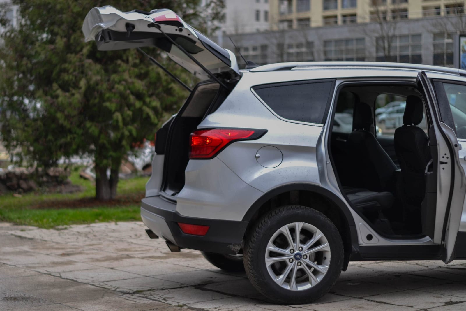 Ford Escape 4WD 2019 года в аренду в Минске
