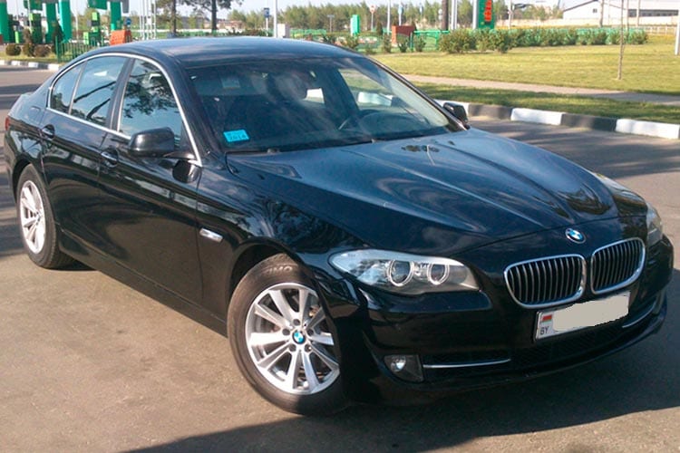 BMW 520 (F10) 2011 года в аренду в Минске