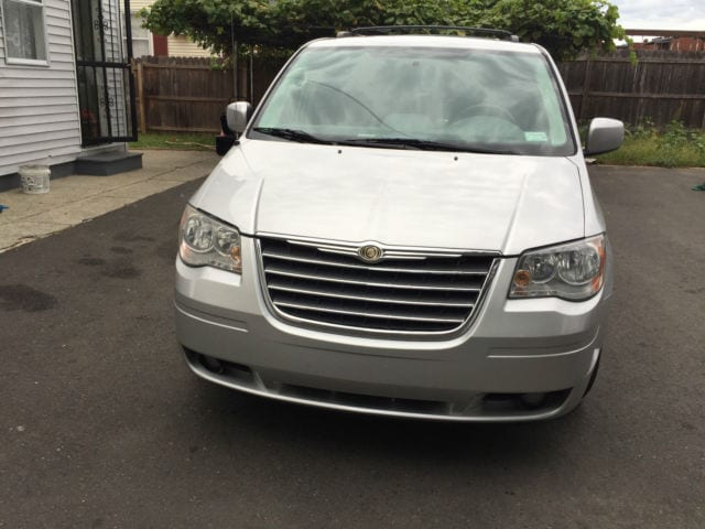 Chrysler Town & Country 2010 — фото 3