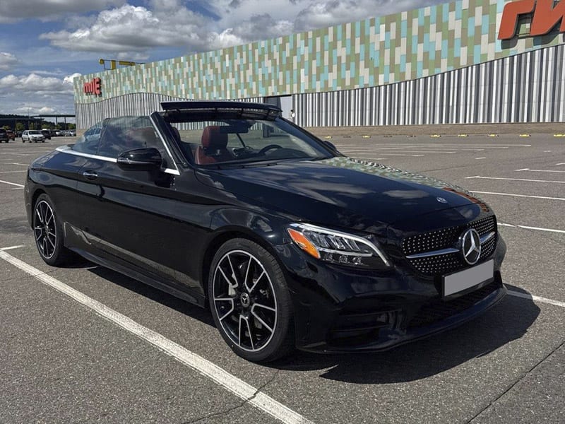 Mercedes C-Class Cabriolet 2022 года в аренду в Минске