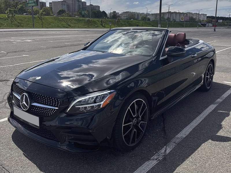 Mercedes C-Class Cabriolet 2022 года в аренду в Минске