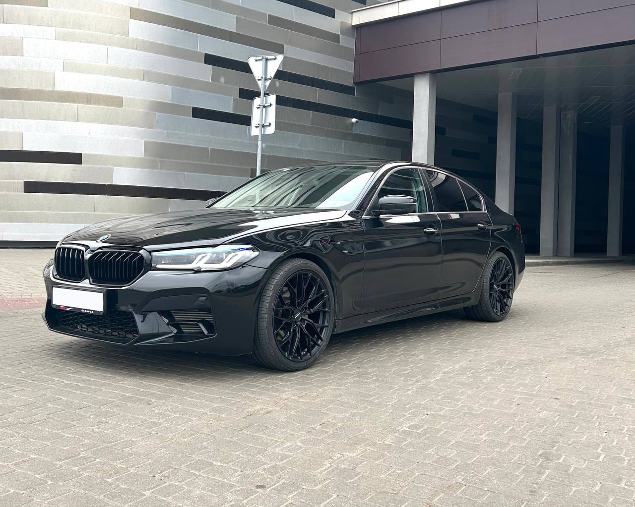 BMW G30 M Style в аренду в Минске