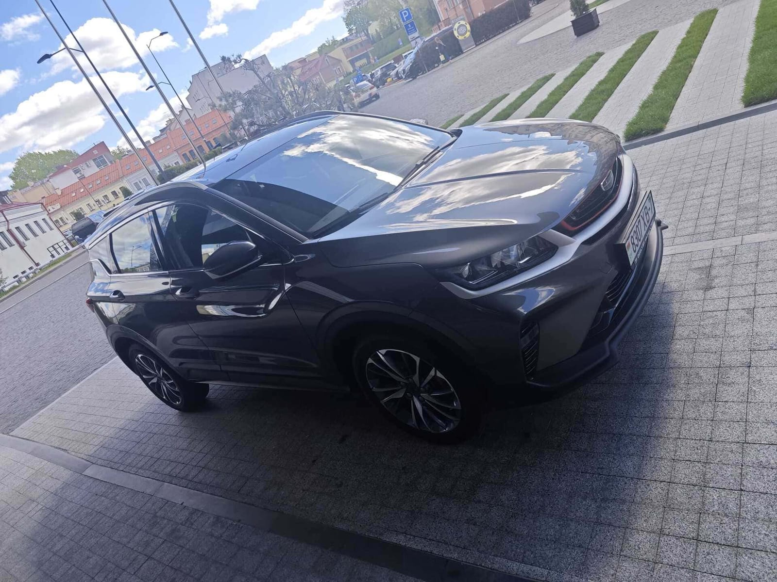 Geely Coolray 2024 — аренда от 160 Br/сутки
