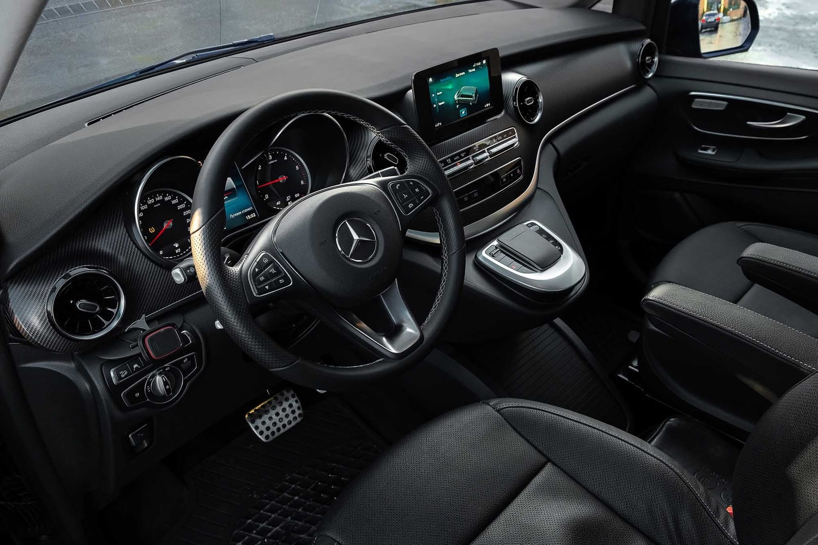 Mercedes-Benz V-class 4MATIC 2017 — фото 4