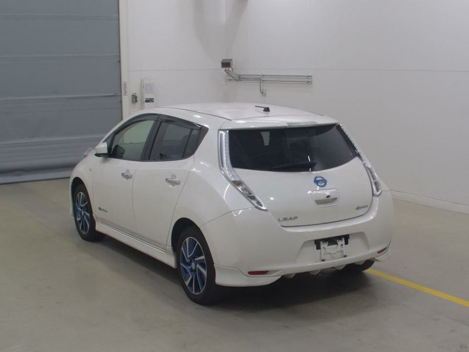 Nissan Leaf 2016 — фото 4