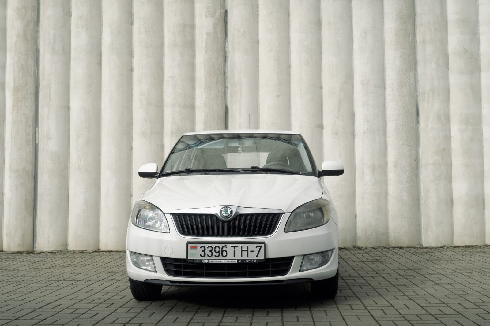 Skoda Fabia 2012 — фото 2