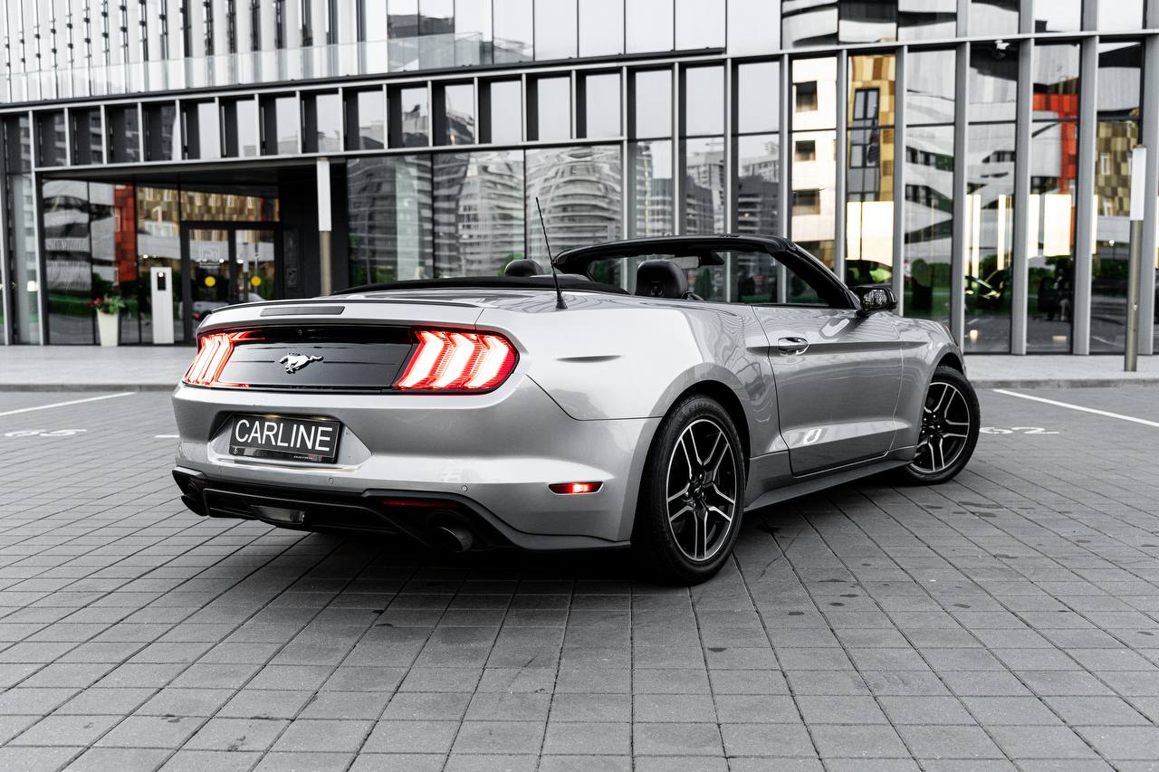 Ford Mustang Cabrio 2022 — фото 4