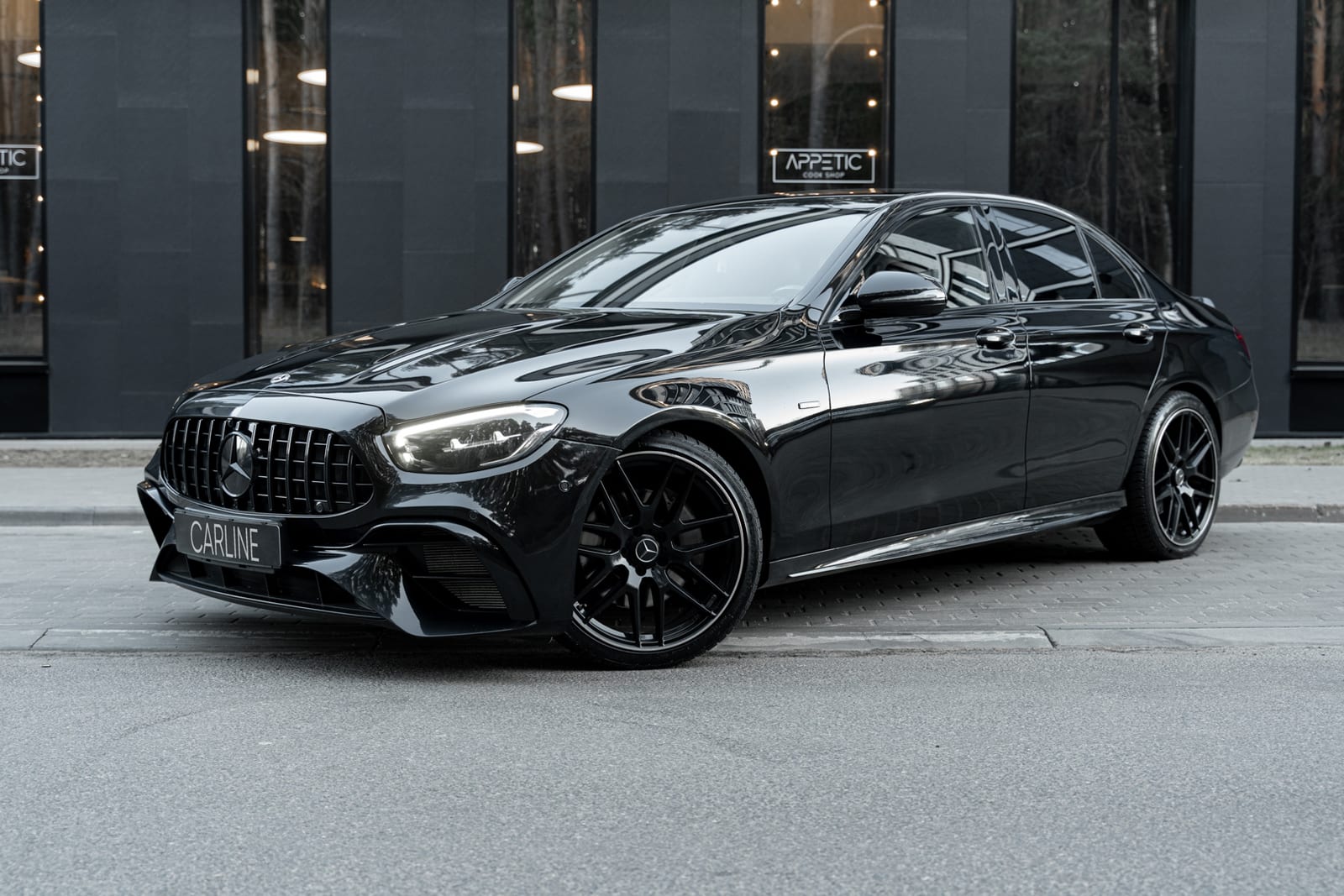 Mercedes-Benz E-Class AMG Rest 2022 — аренда от 476 Br/сутки