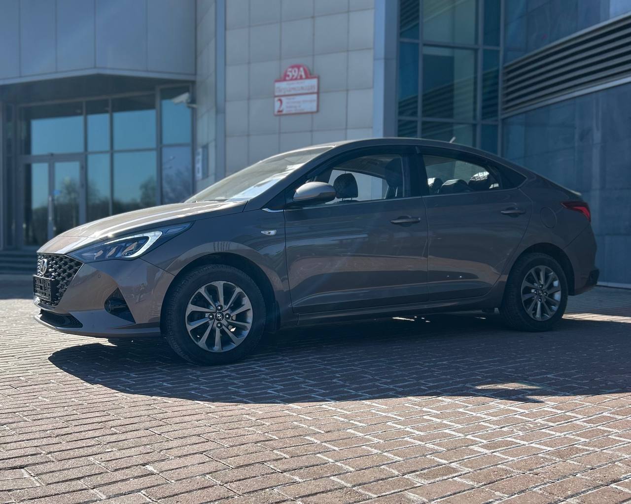 Hyundai Accent — фото 4