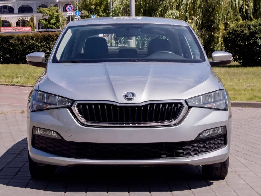 Skoda Rapid Grey 2020 — фото 2