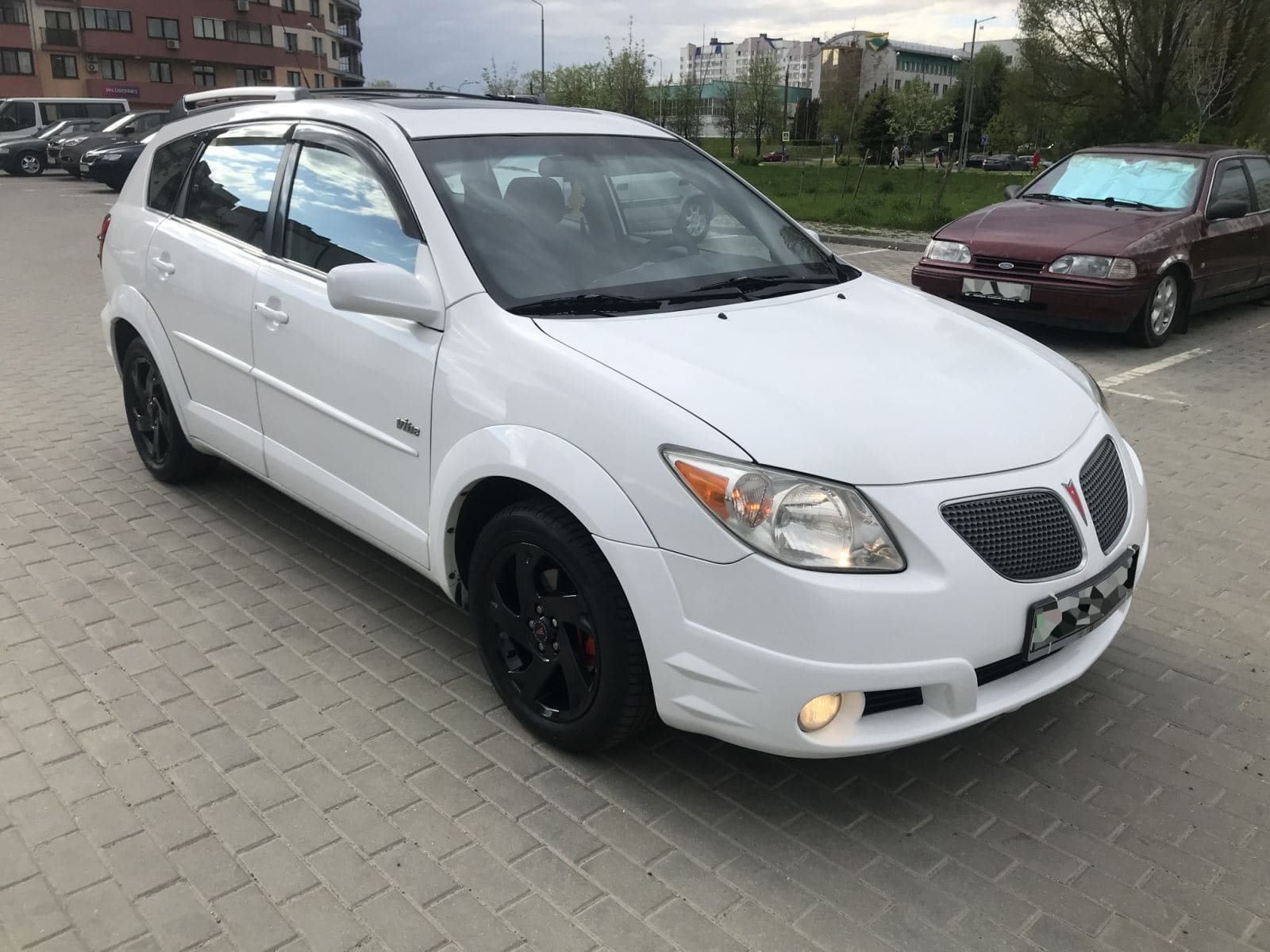 Pontiac Vibe (белый) 2006 — фото 4