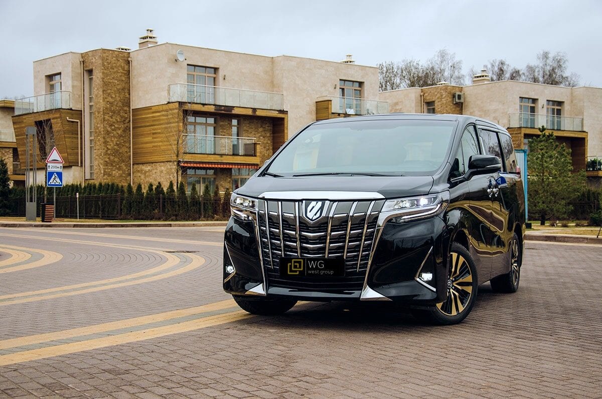 Toyota Alphard 2020 года в аренду в Минске
