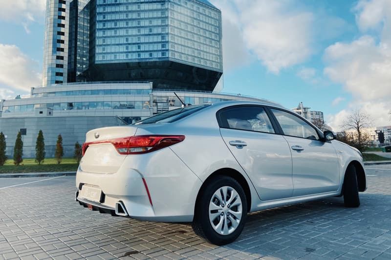 Kia Rio 2021 — фото 2