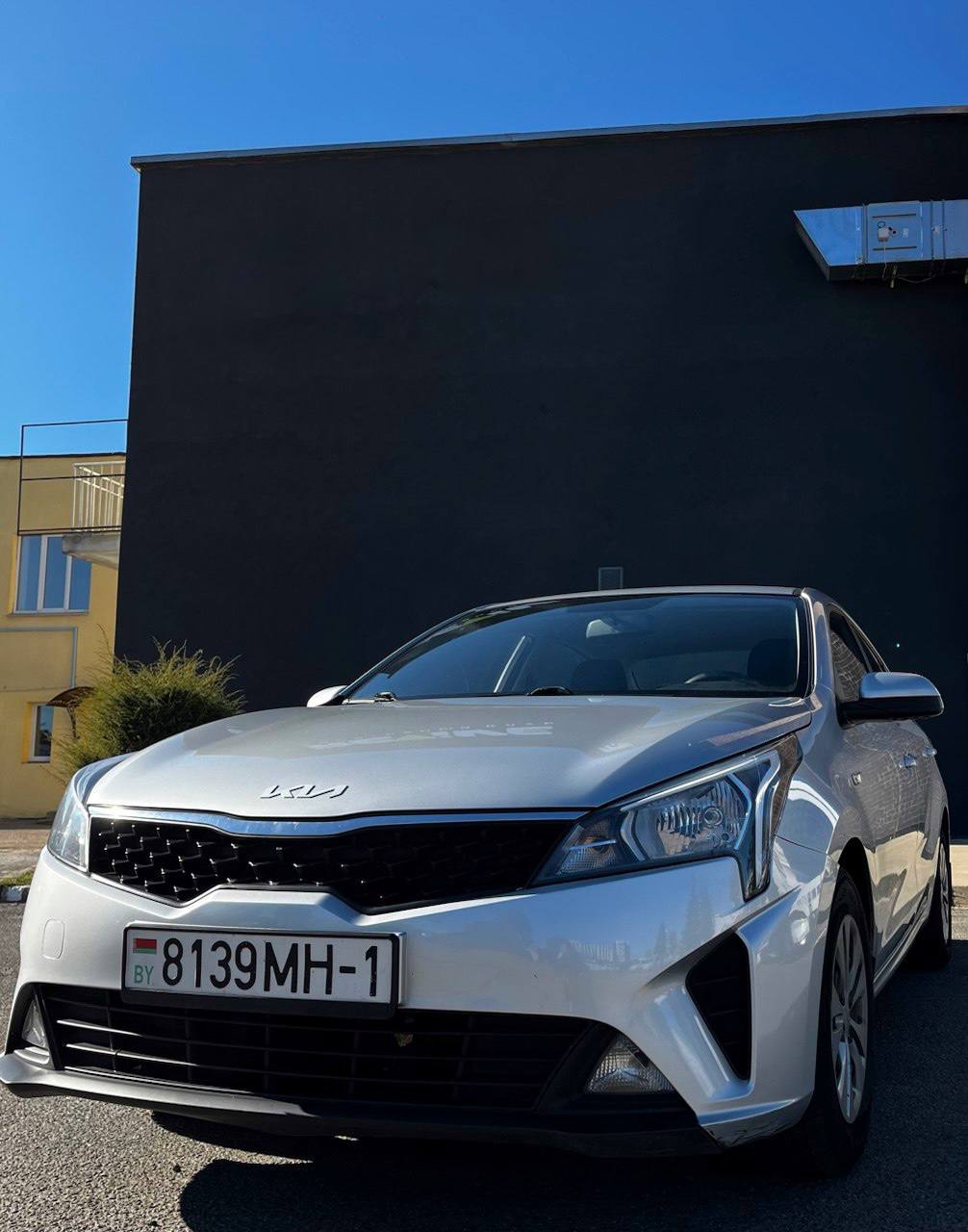 Kia Rio 2021 — аренда от 80 Br/сутки