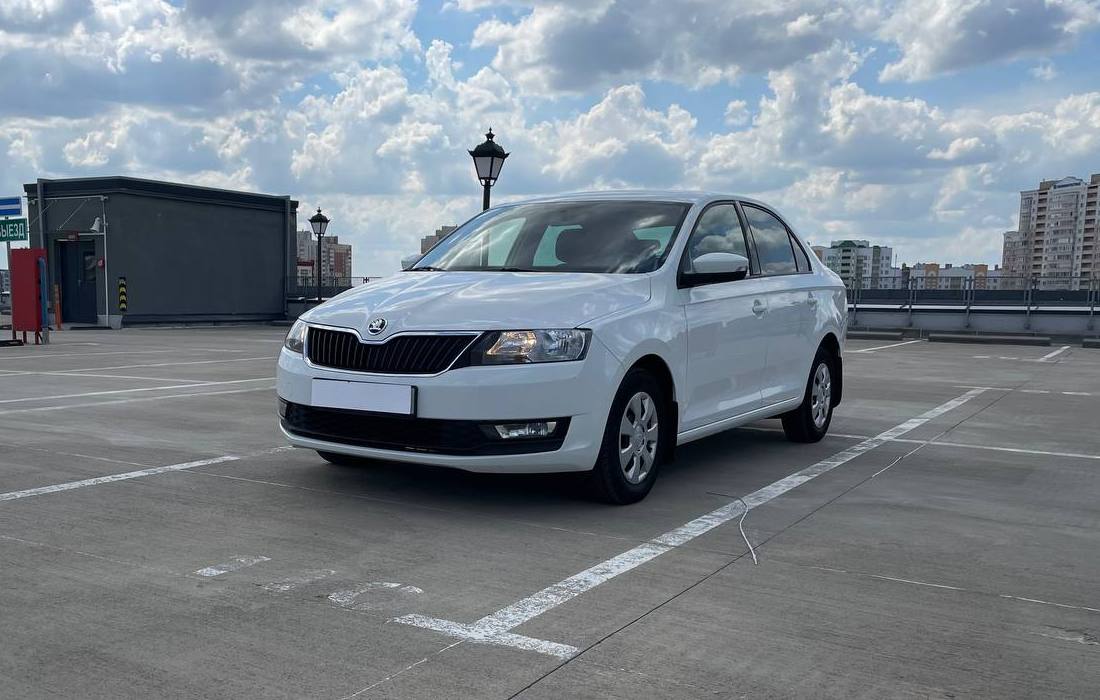 Skoda Rapid Liftback — фото 3