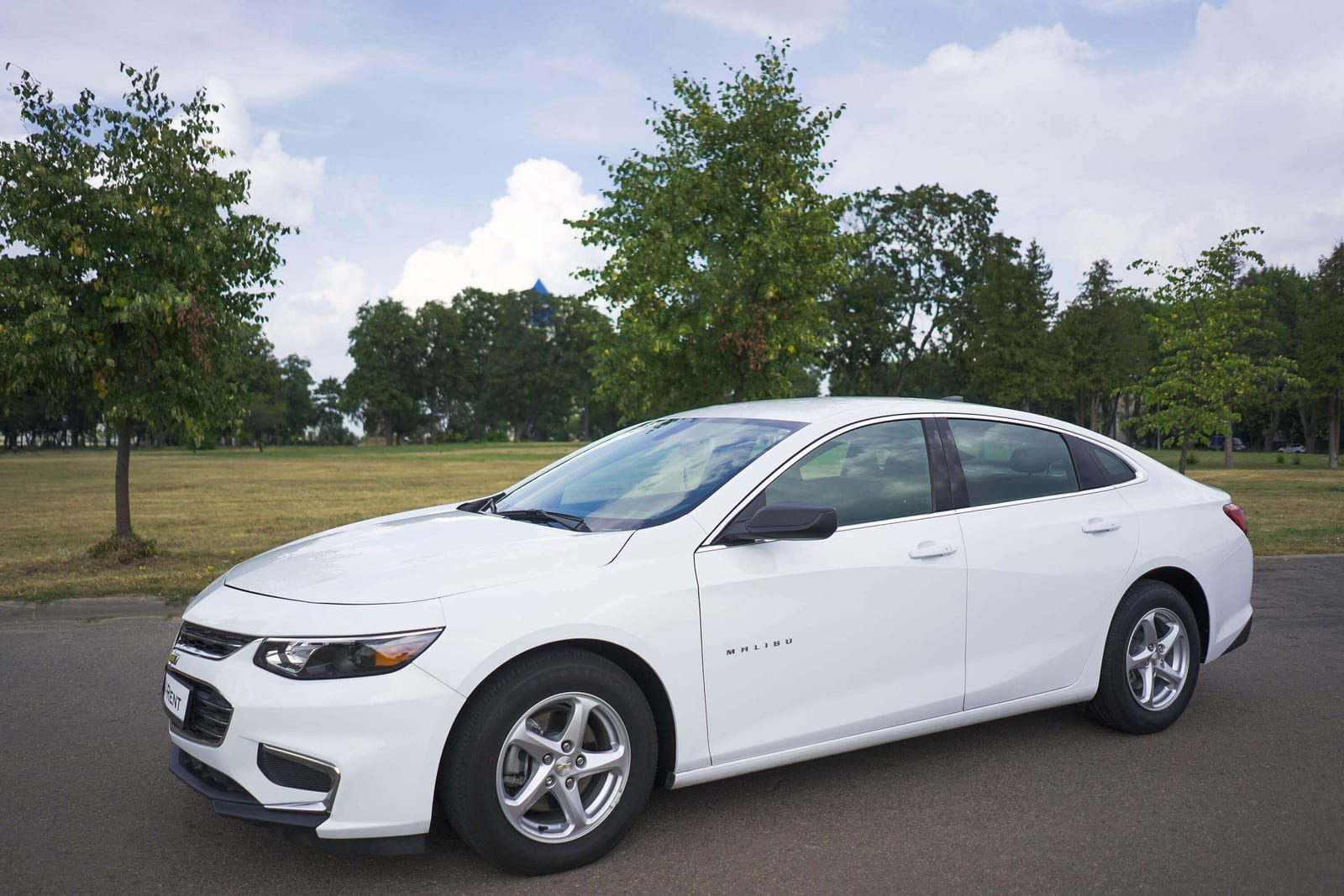 Chevrolet Malibu 2024 года в аренду в Бресте