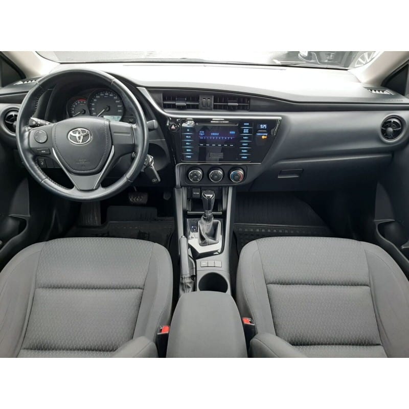 Toyota Corolla E180 рестайлинг 2018 года в аренду в Минске