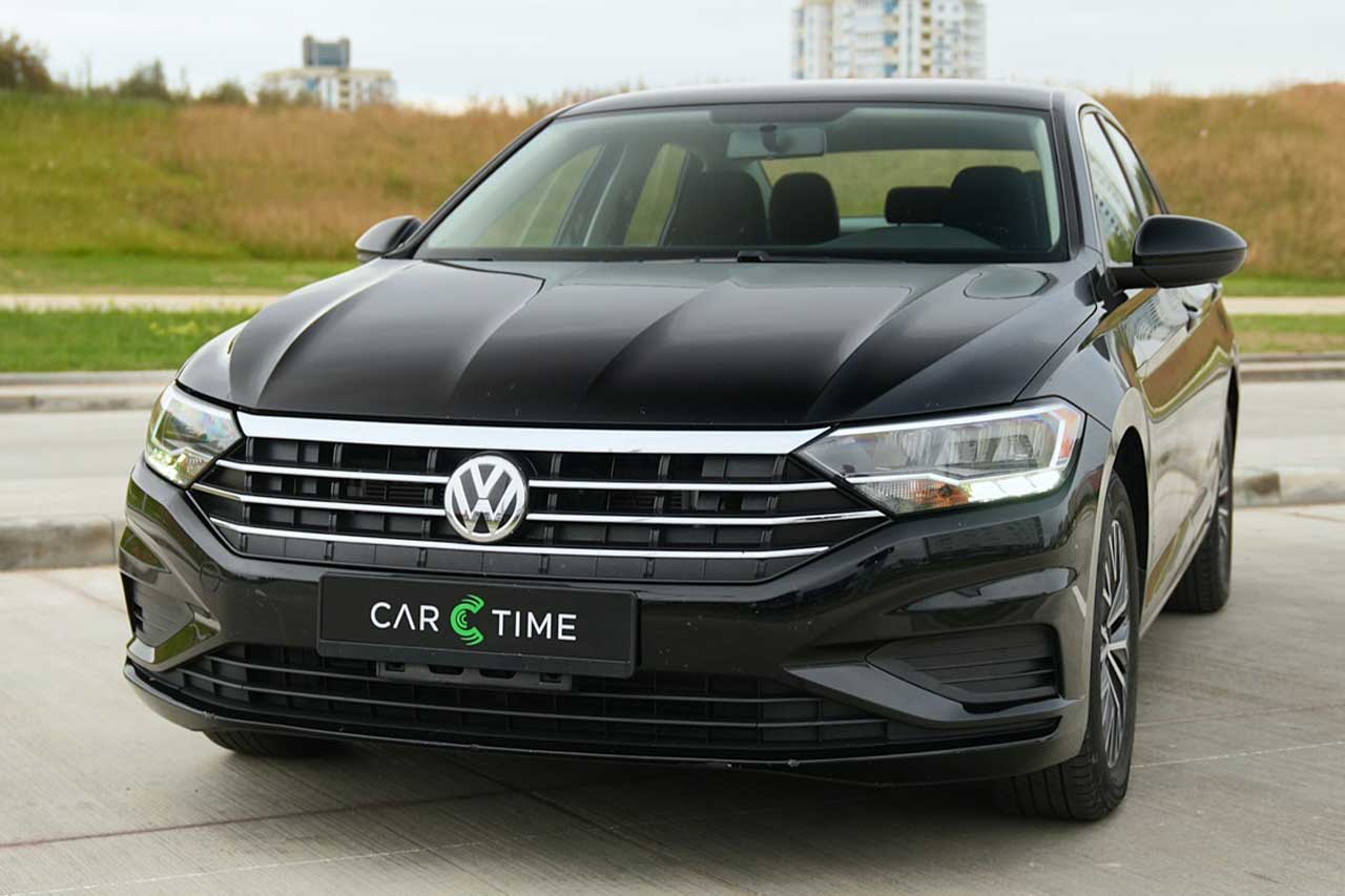 Volkswagen Jetta VII — аренда от 180 Br/сутки