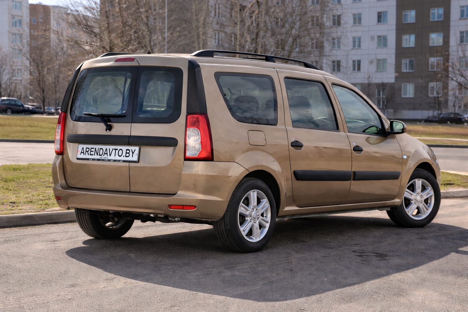 Lada Largus 2014 — аренда от 60 Br/сутки
