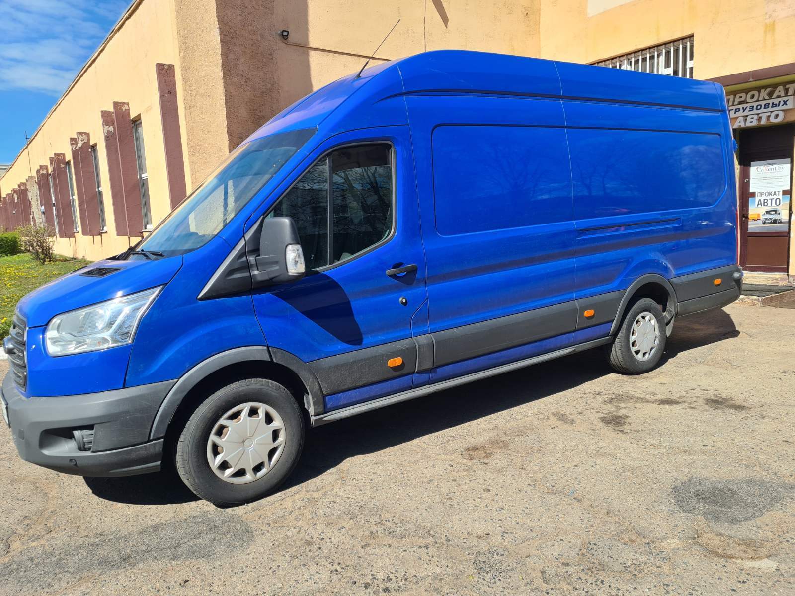 Ford Transit 2018 — фото 2