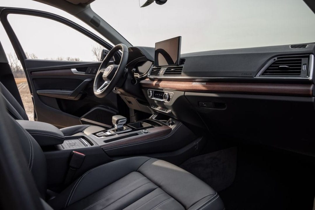 Audi Q5 S-Line Quattro 2019 года в аренду в Минске