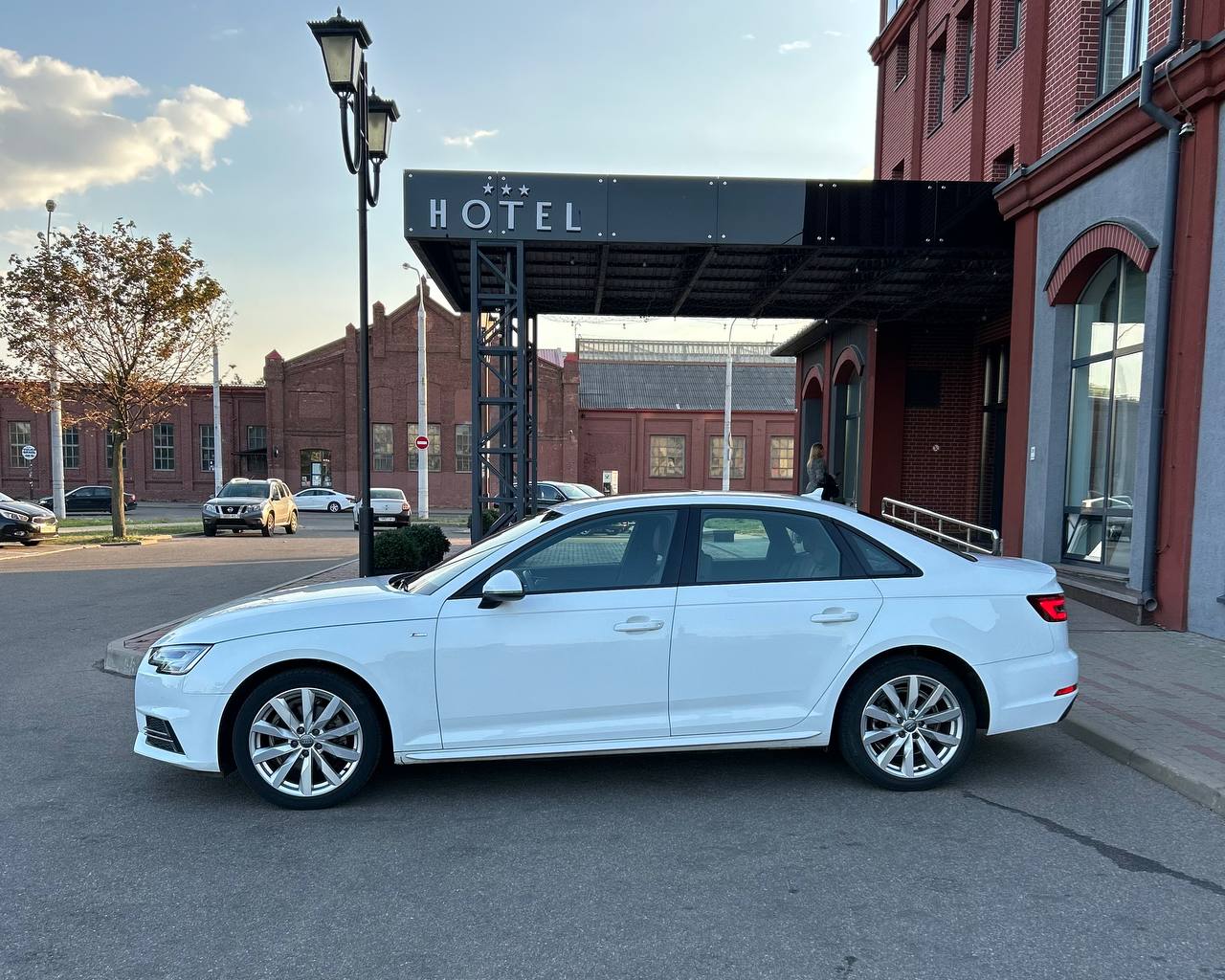 Audi A4 — фото 4
