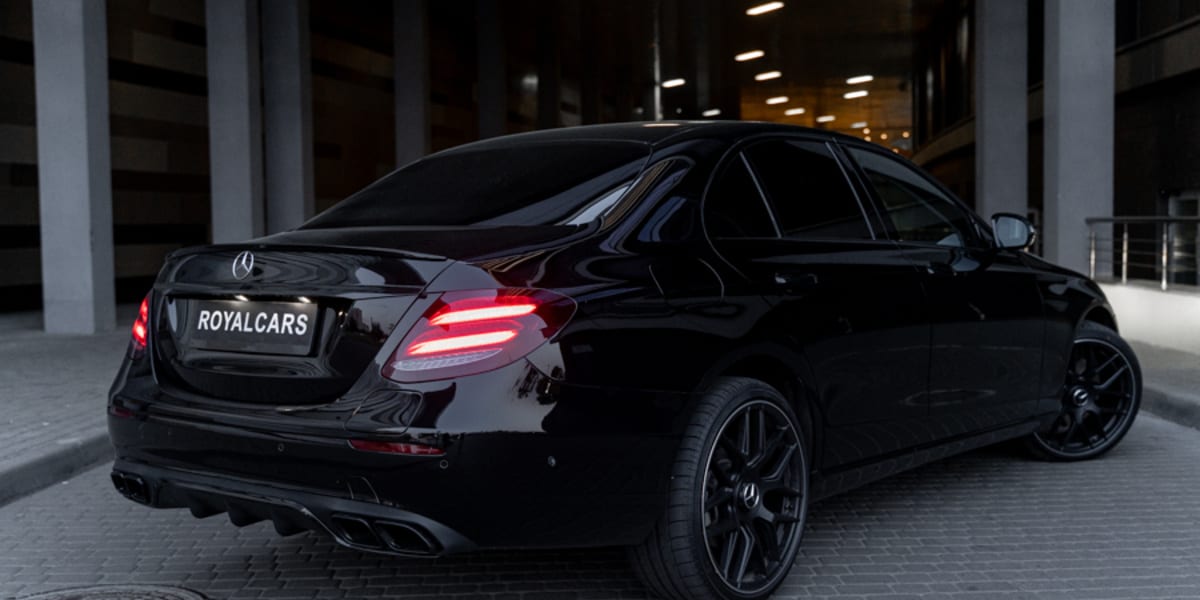 Mercedes-Benz E-Class AMG (W213) 2020 года в аренду в Минске